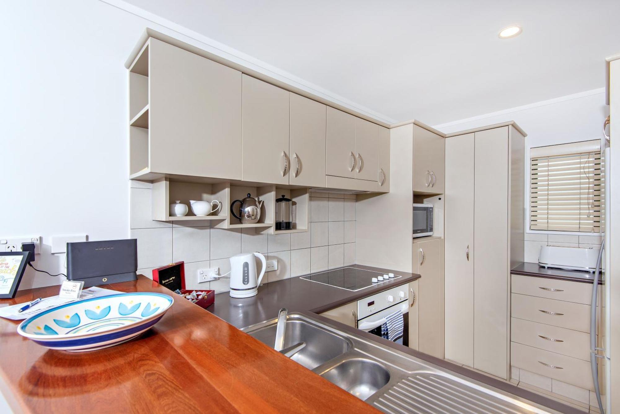 Aparthotel Beachpoint 4*